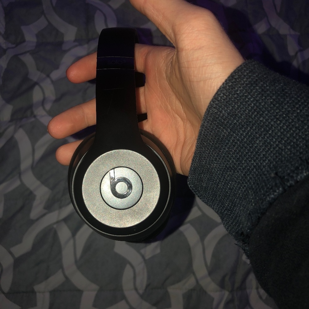 Black Solo 3 Beats